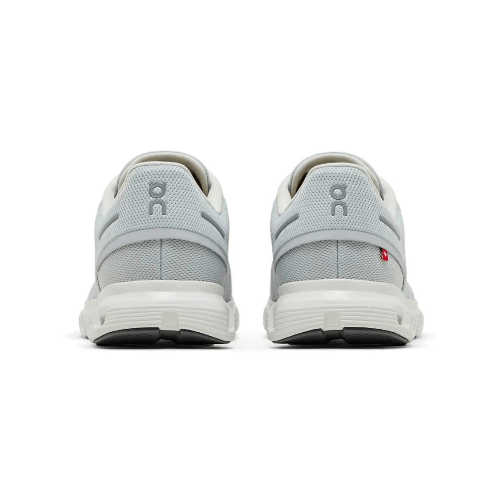 On Running Cloud 5 Ice White