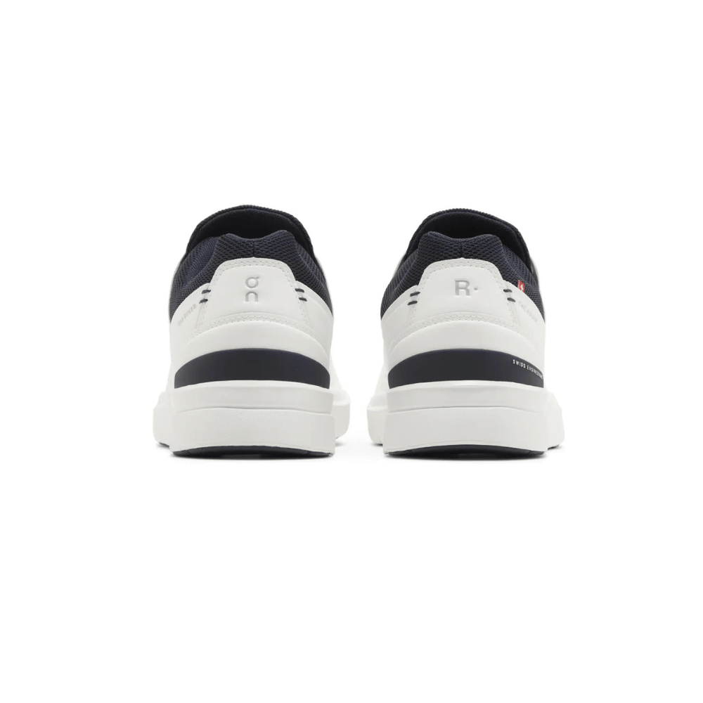 On Running THE ROGER Advantage 2 White Black