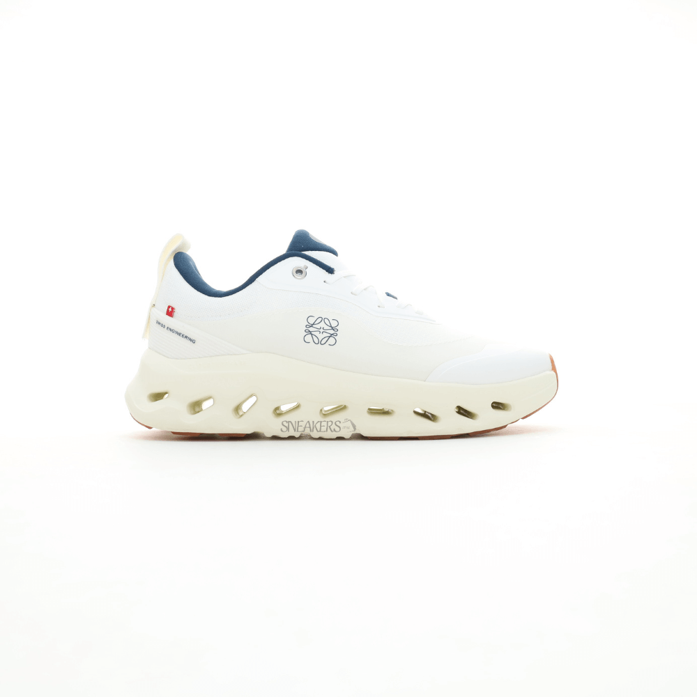 On Running Cloudtilt x LOEWE White Blue