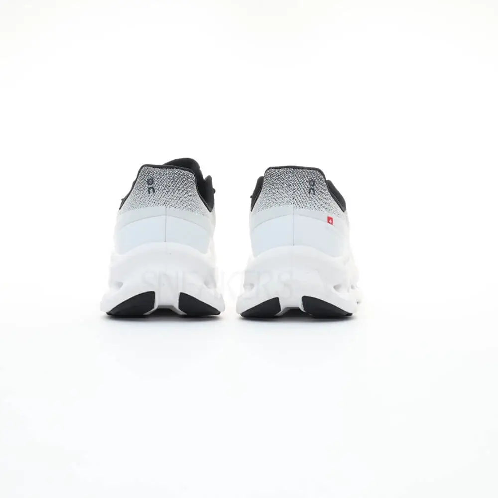 On Cloudtilt lifestyle white black unisex