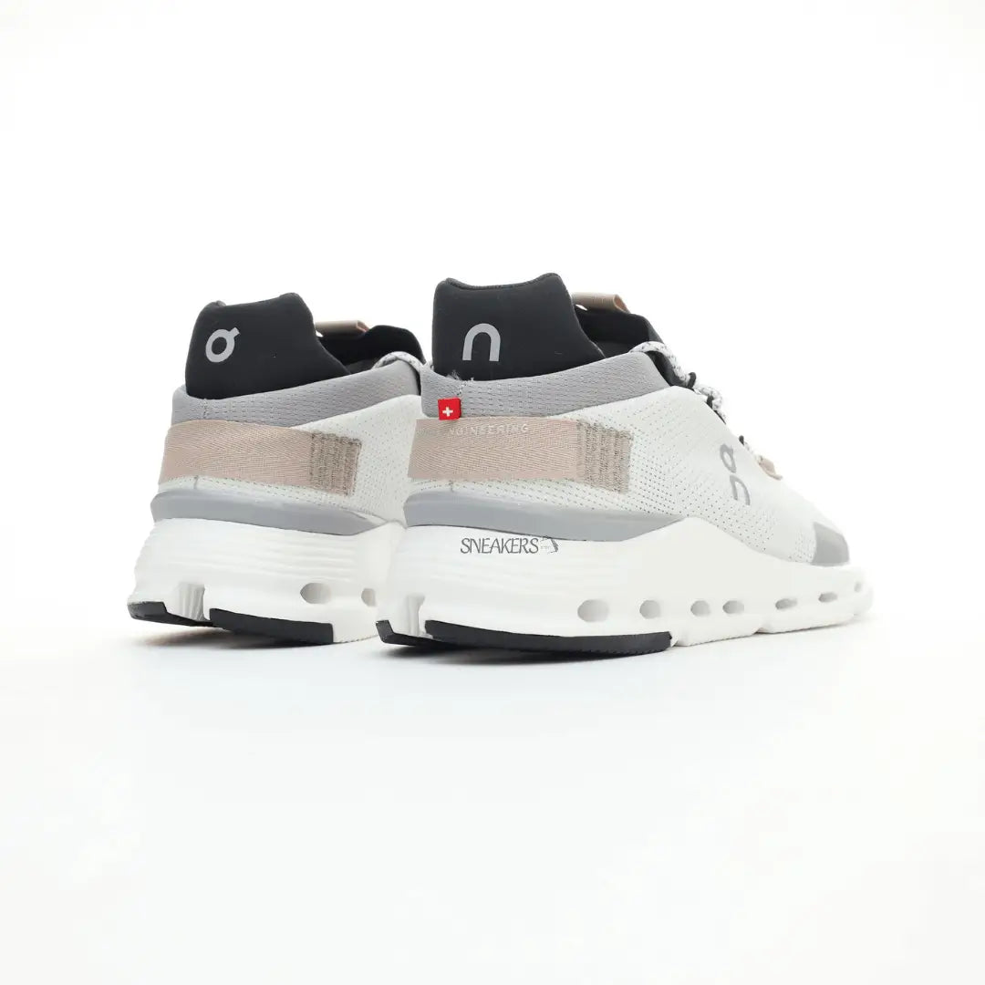 On Cloudnova White Sand Shose