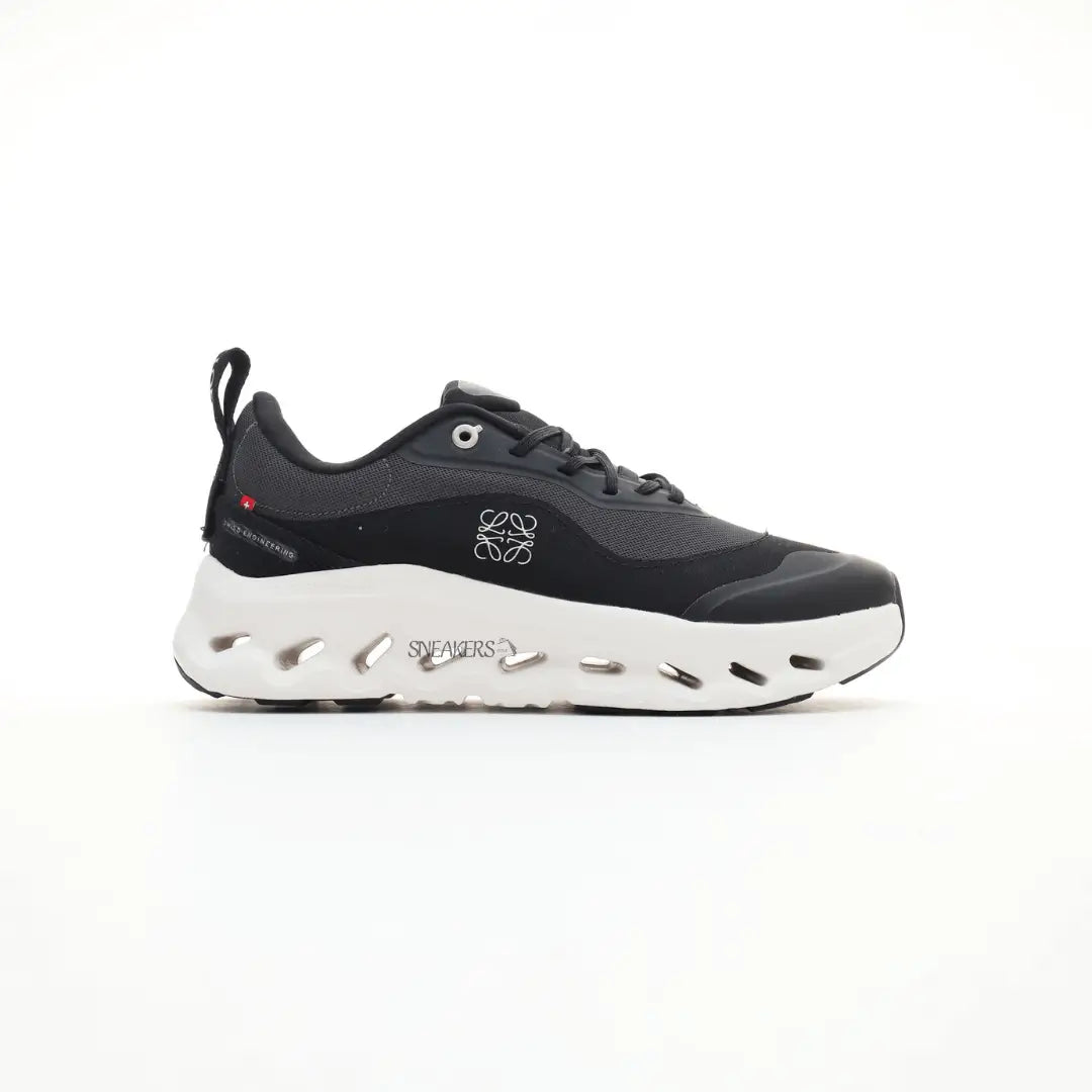 On x LOEWE Cloudventure 2 Black White