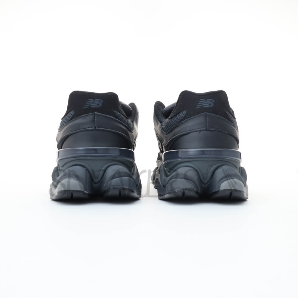 New Balance 9060 Triple Black