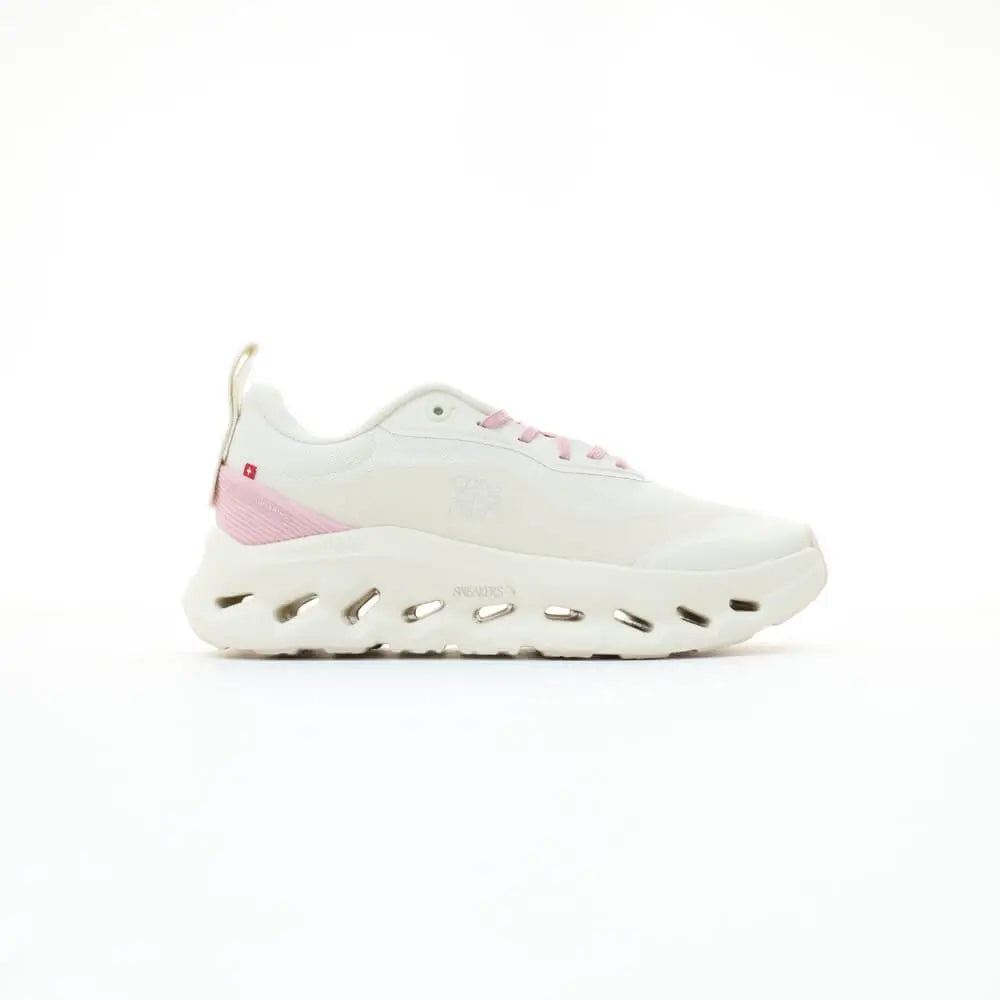 On Running Women's Cloudtilt White Soft Pink