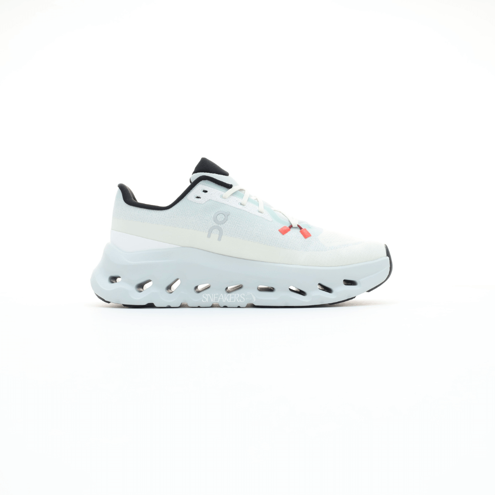 On Cloudtilt Mineral Ivory lifestyle sneaker unisex
