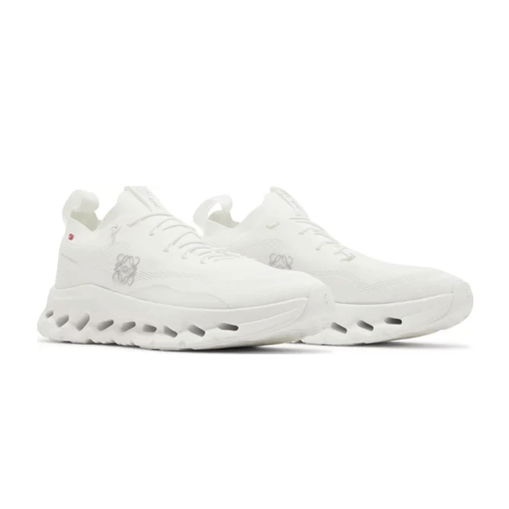 On Running Cloudtilt Loewe all white sneaker unisex