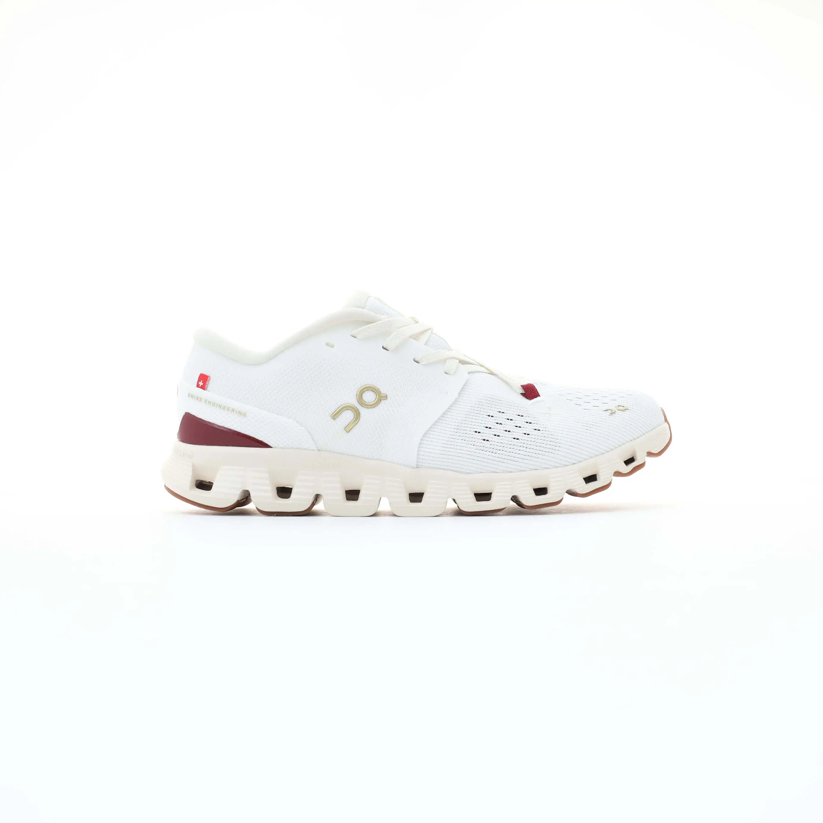 On Cloud X 4 white red sneaker